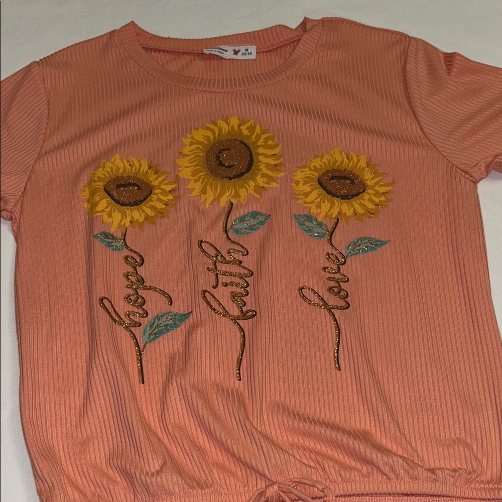 Beautees Coral Sunflower Graphic Tee with Glitter Script